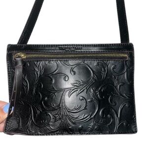 Tignanello Mojave Belt Bag, Black *** RFID-Protected ***, NWOT